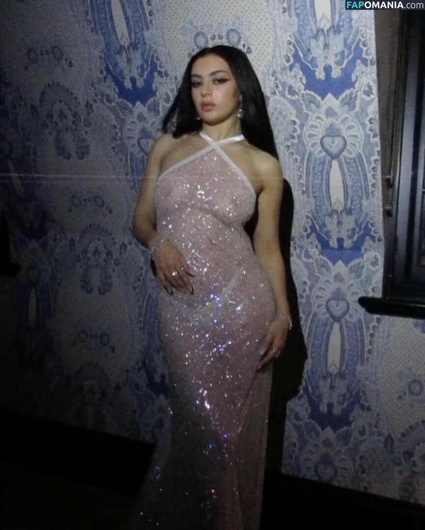 Charli XCX / charli_xcx / charlignarly / charlixcx / https: Nude OnlyFans  Leaked Photo #129