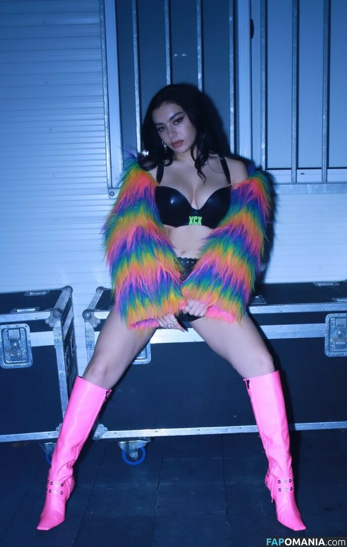 Charli XCX / charli_xcx / charlignarly / charlixcx / https: Nude OnlyFans  Leaked Photo #322