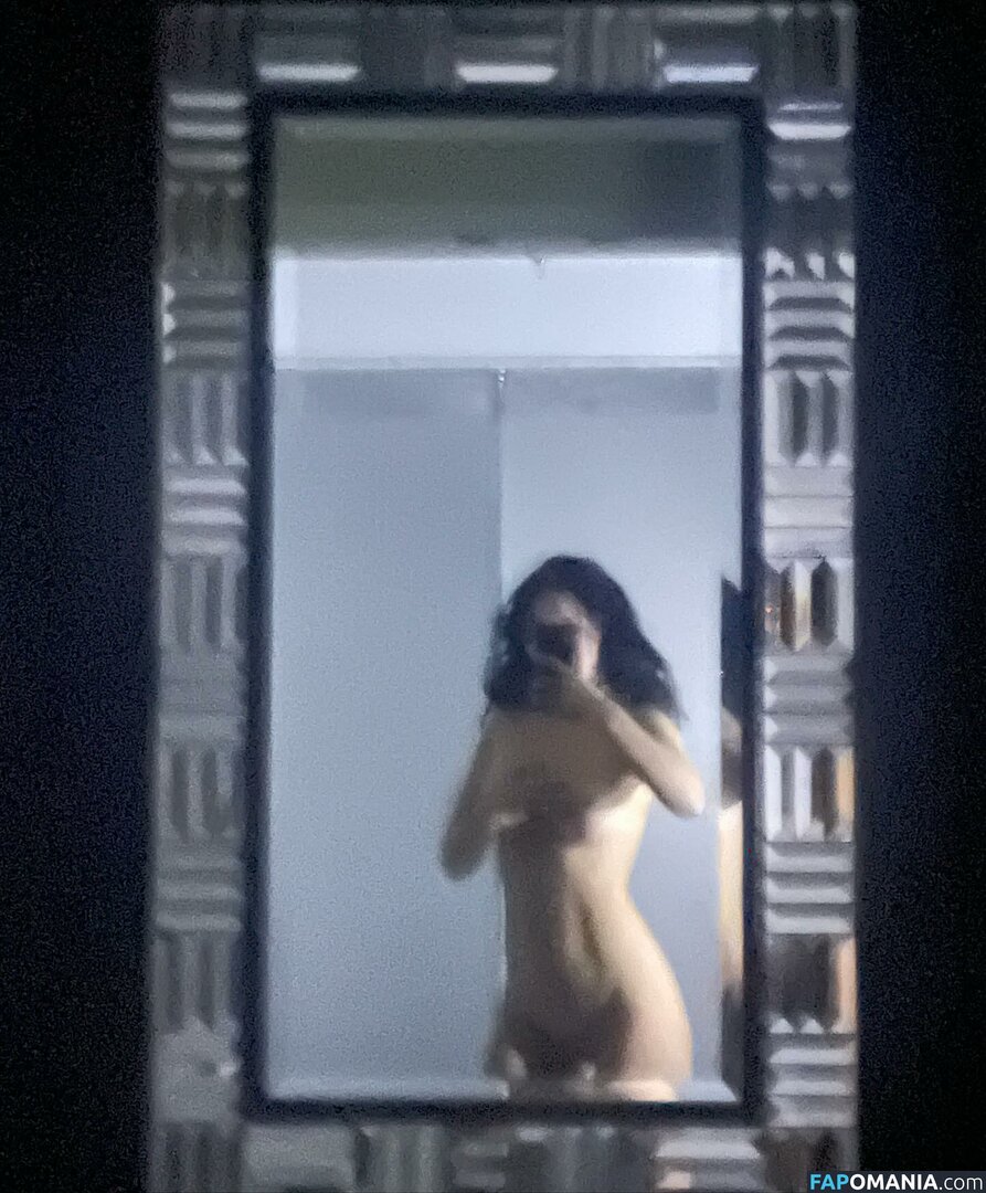 Charli XCX / charli_xcx / charlignarly Nude OnlyFans  Leaked Photo #329