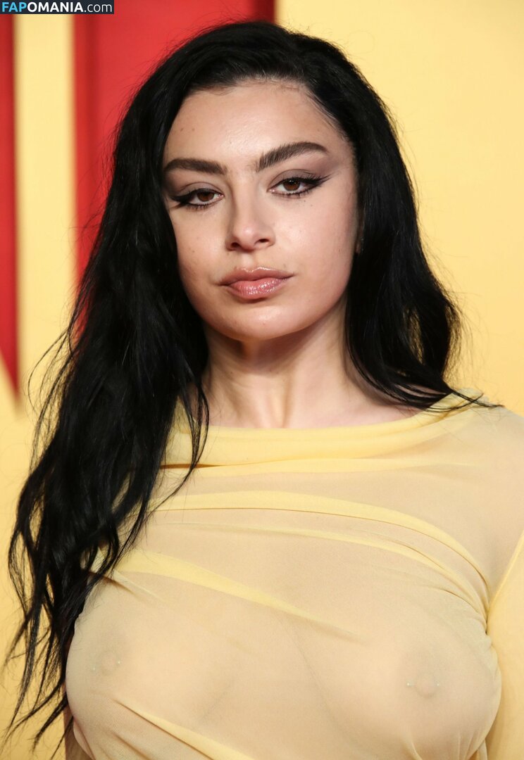 Charli XCX / charli_xcx / charlignarly Nude OnlyFans  Leaked Photo #606