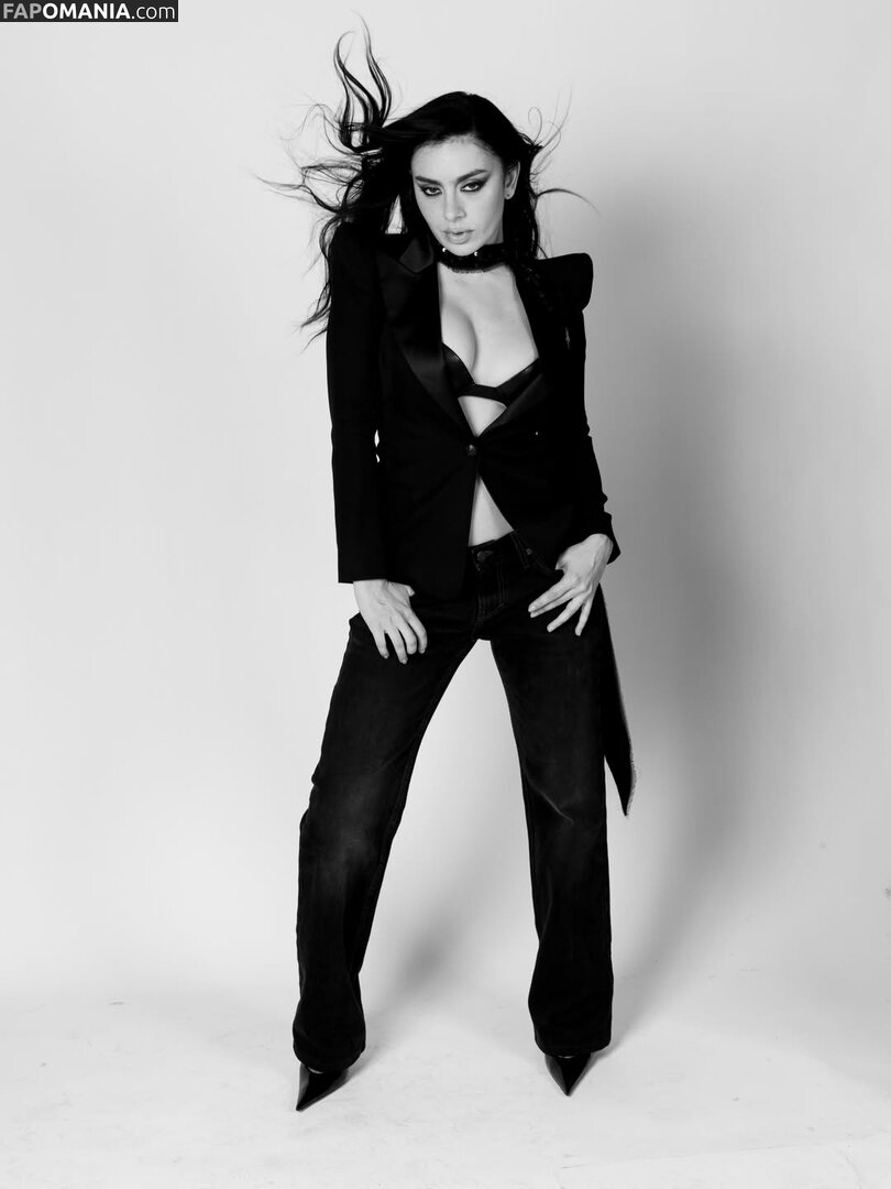 Charli XCX / charli_xcx / charlignarly / charlixcx / https: Nude OnlyFans  Leaked Photo #1272