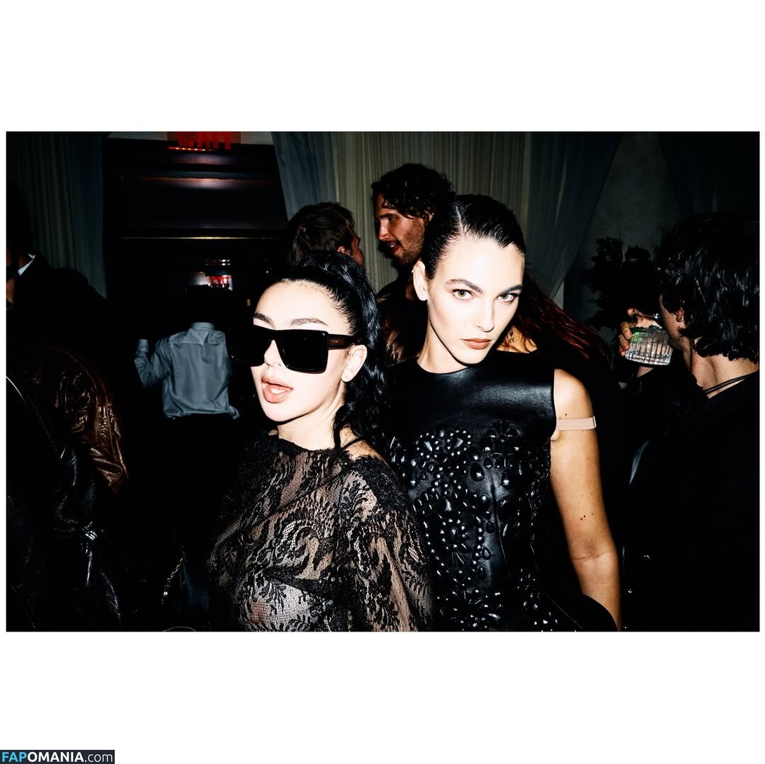 Charli XCX / charli_xcx / charlignarly / charlixcx / https: Nude OnlyFans  Leaked Photo #1286