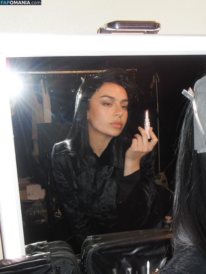 Charli XCX / charli_xcx / charlignarly / charlixcx / https: Nude OnlyFans  Leaked Photo #1293