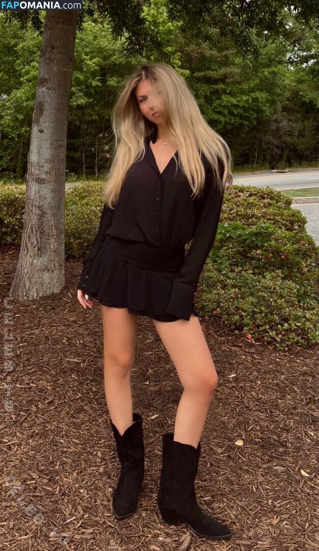Charlie Ferarie / charlieferarie / charlieferariee Nude OnlyFans  Leaked Photo #2