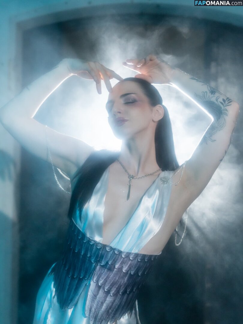 Charlotte Foxx / charlottefoxx_ Nude OnlyFans  Leaked Photo #4