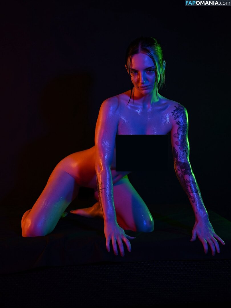 Charlotte Foxx / charlottefoxx_ Nude OnlyFans  Leaked Photo #7