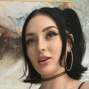 Charlotte Sins