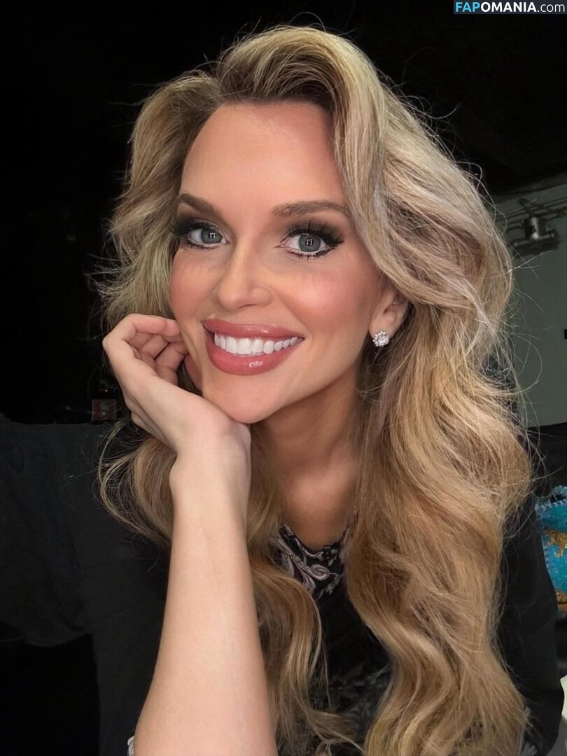 Chelsea Chandler Nude OnlyFans  Leaked Photo #8