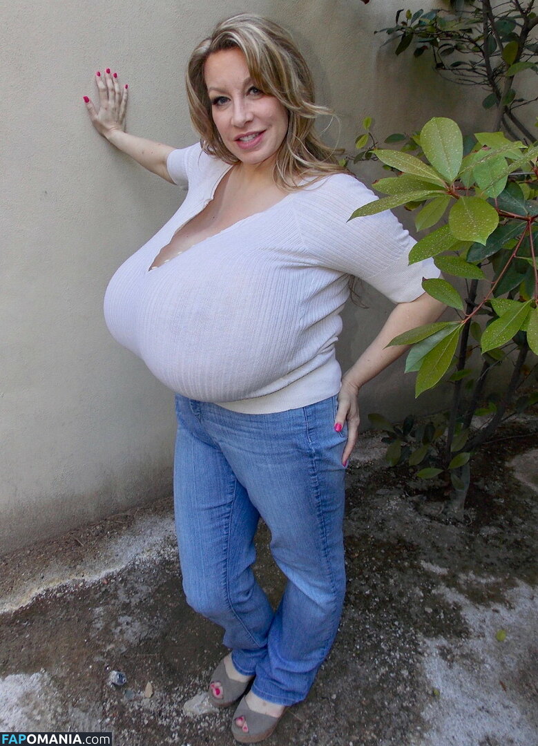 Chelsea Charms / chelsea_charms_ / chelseamystory Nude OnlyFans  Leaked Photo #46