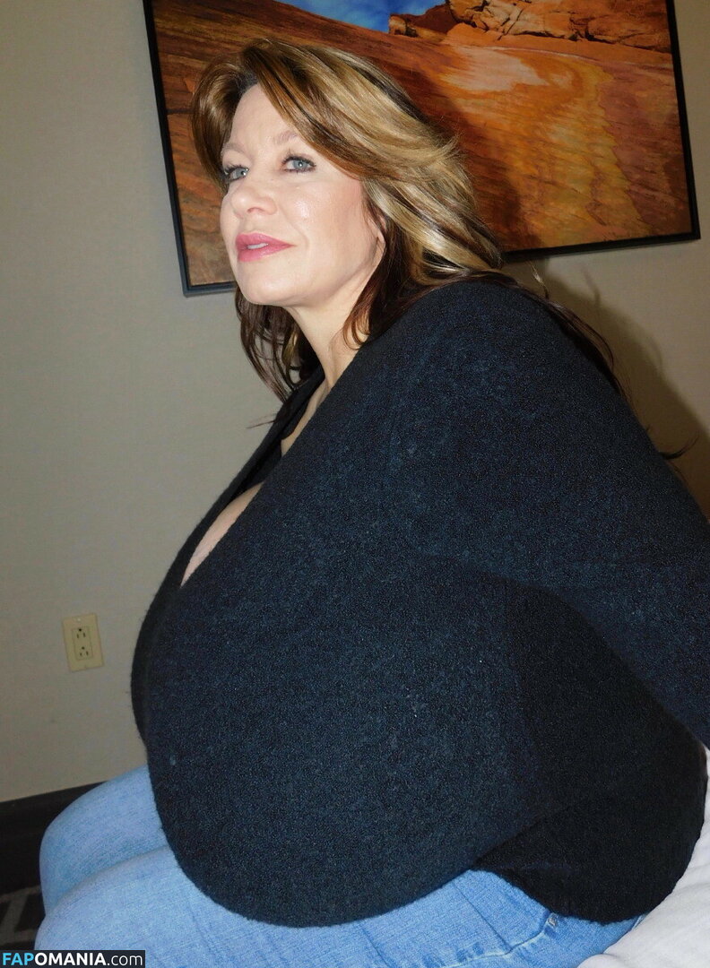 Chelsea Charms / chelsea_charms_ / chelseamystory Nude OnlyFans  Leaked Photo #131