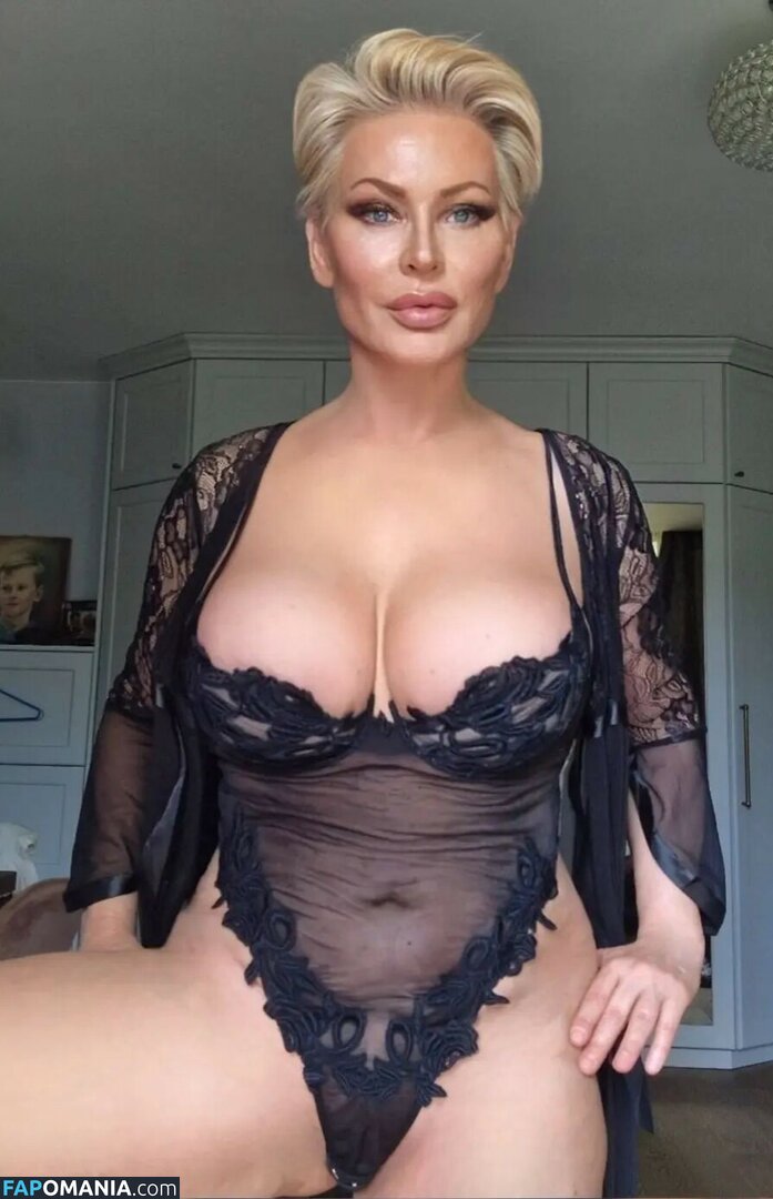 Cheri_vi / cheri_v_0 Nude OnlyFans  Leaked Photo #8