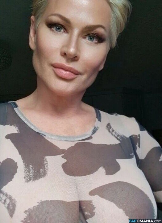 Cheri_vi / cheri_v_0 Nude OnlyFans  Leaked Photo #35