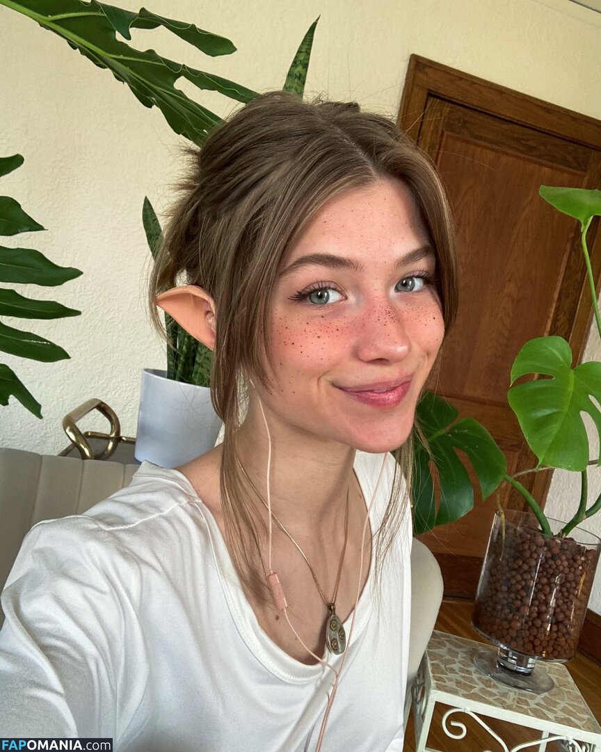Cherie Lorraine / Cherry Albrecht / cherielorraine / solarrheart Nude OnlyFans  Leaked Photo #58