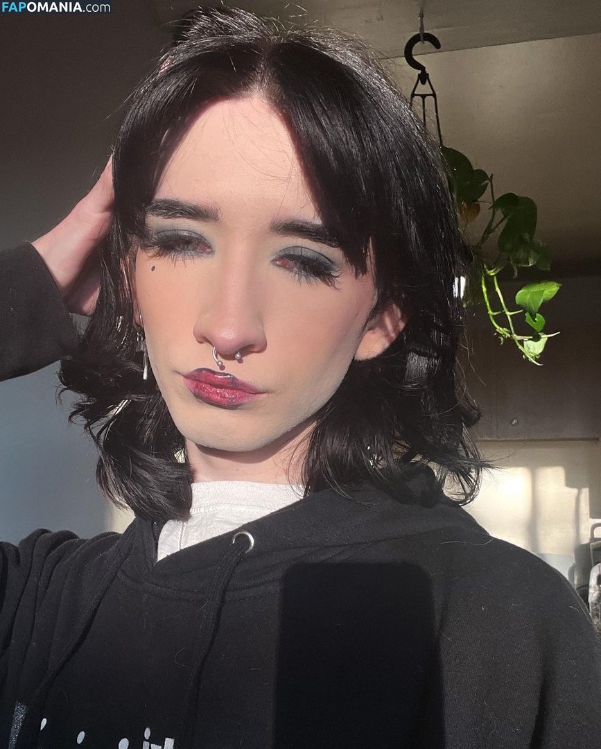 Cherry Darling / _cherrydarlin_ / ch3rrydarl1nn Nude OnlyFans  Leaked Photo #3