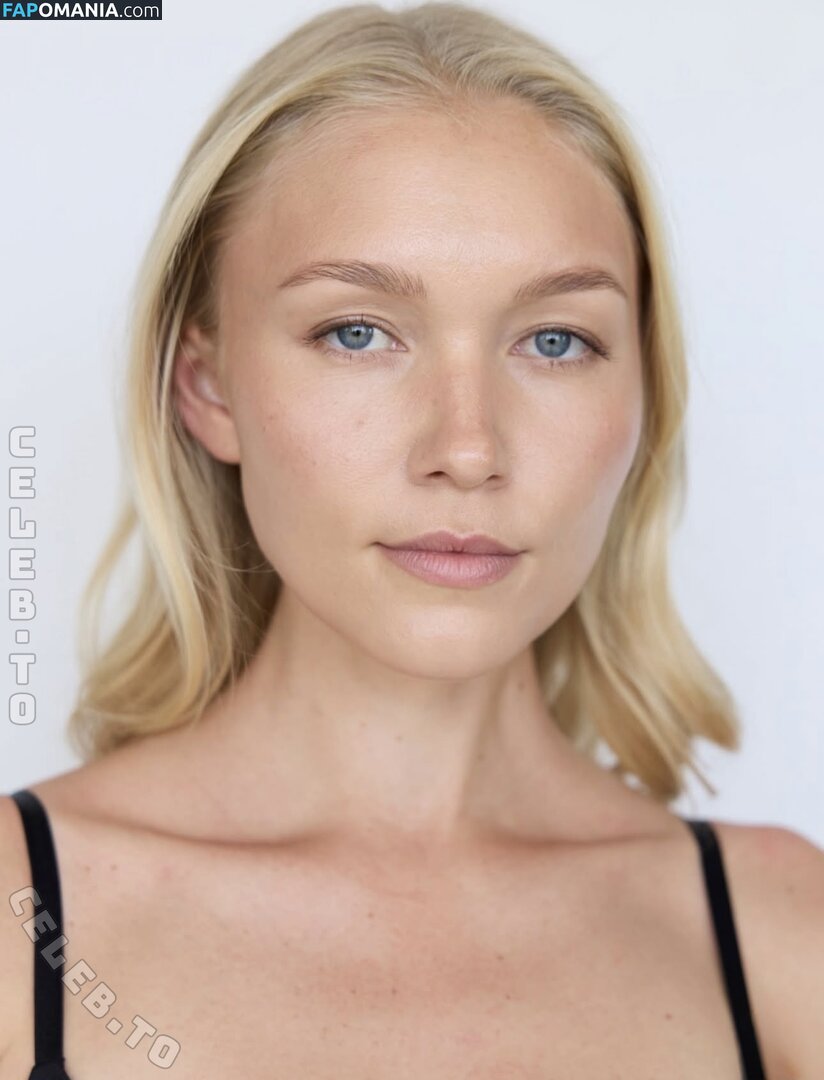 Chiara Schmitt / chiaracs_ Nude OnlyFans  Leaked Photo #6