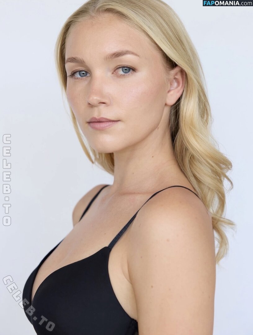 Chiara Schmitt / chiaracs_ Nude OnlyFans  Leaked Photo #7