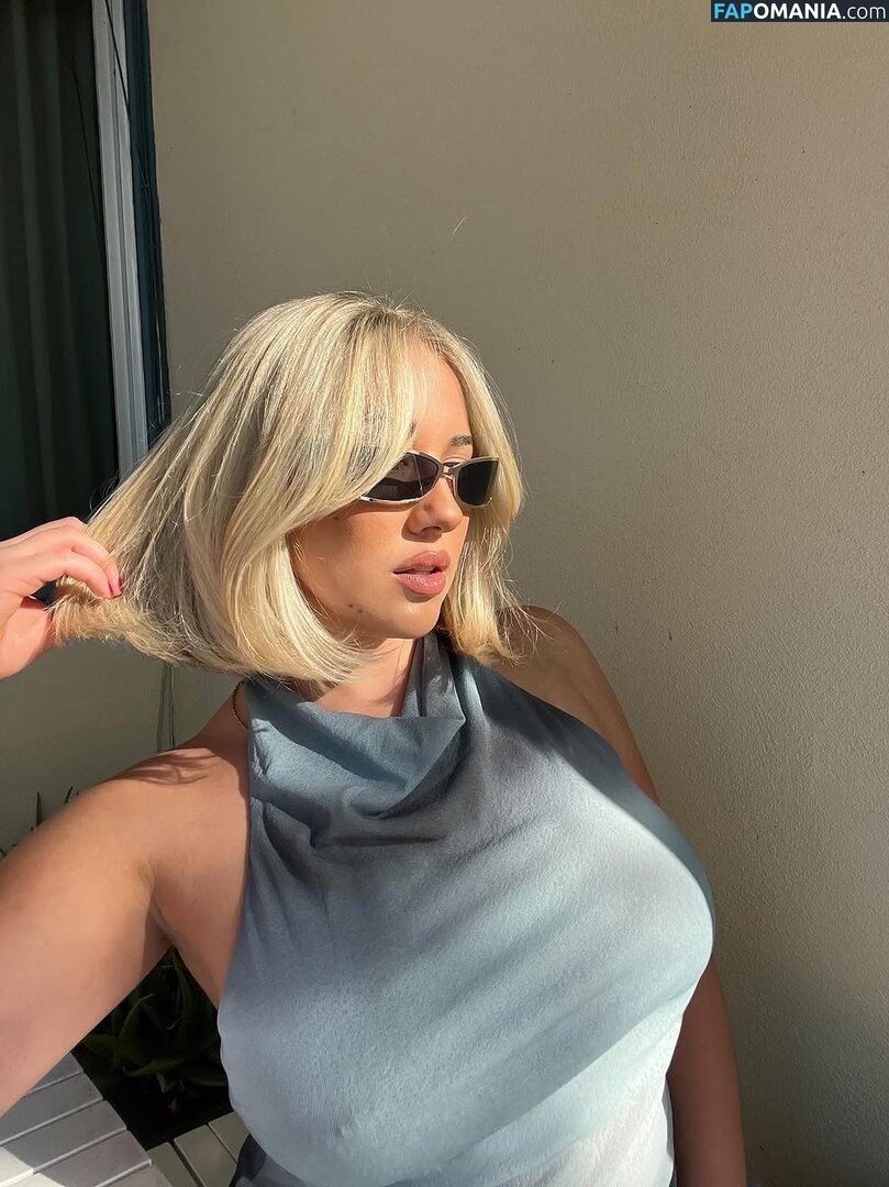 Chihuahua Mami / chloetharle Nude OnlyFans  Leaked Photo #11