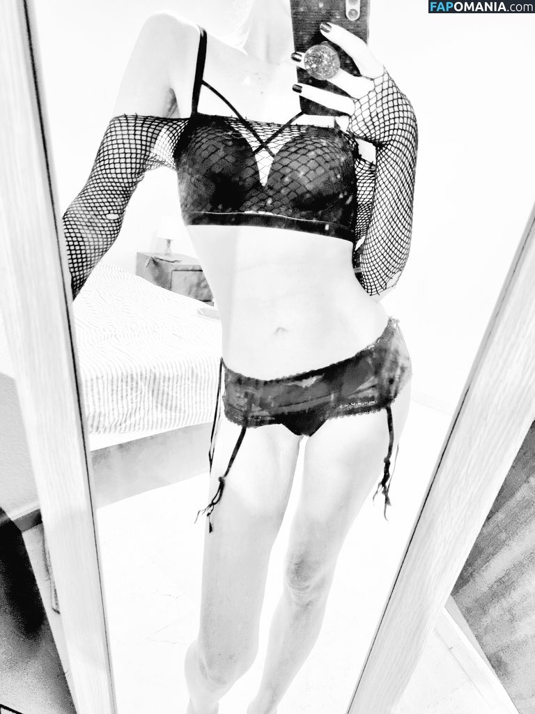 Chio Uyuni / ChioUyuni Nude OnlyFans  Leaked Photo #1