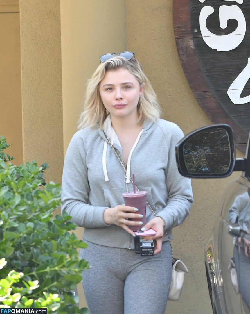 Chloë Grace Moretz / chloegmoretz / https: Nude OnlyFans  Leaked Photo #526