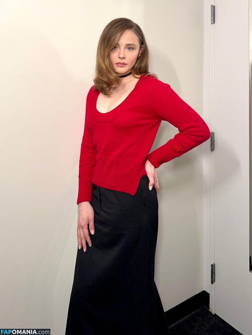 Chloë Grace Moretz / chloegmoretz / https: Nude OnlyFans  Leaked Photo #946