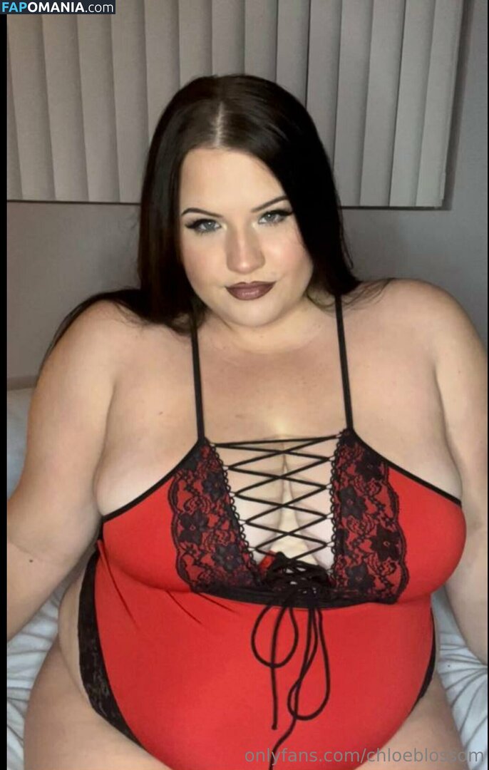 chloeblossom Nude OnlyFans  Leaked Photo #2