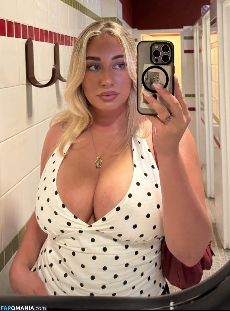 chloemoriondo / https: Nude OnlyFans  Leaked Photo #13