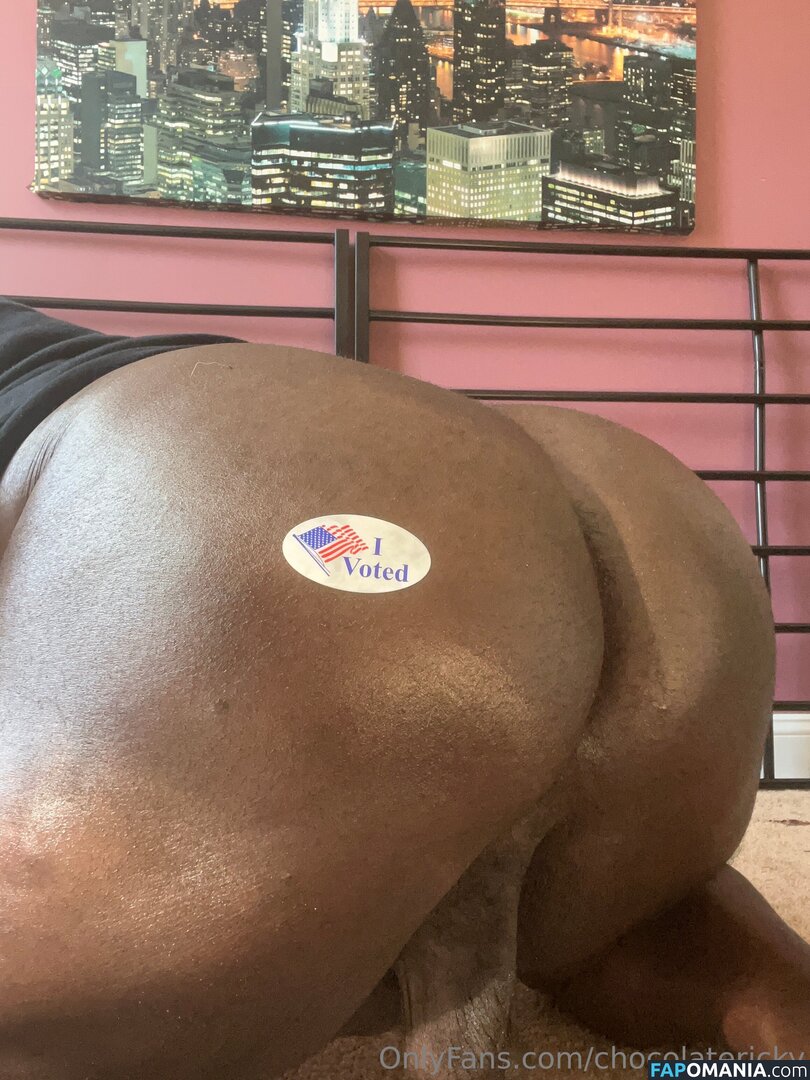 Therealchocolatebeckyy3 / chocolatericky Nude OnlyFans  Leaked Photo #2