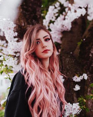 Chrissy Costansa