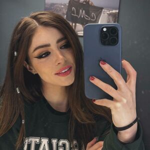 Chrissy Costanza