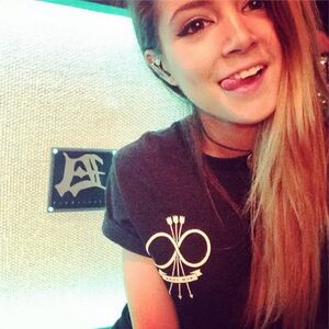 Chrissy Costanza