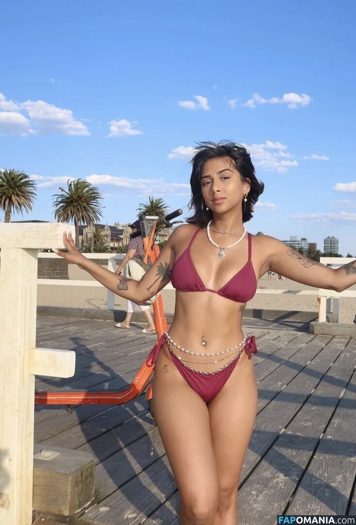 Chrissymenzies / chrissymenzies__ Nude OnlyFans  Leaked Photo #5