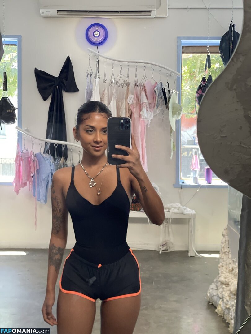 Chrissymenzies / chrissymenzies__ Nude OnlyFans  Leaked Photo #11