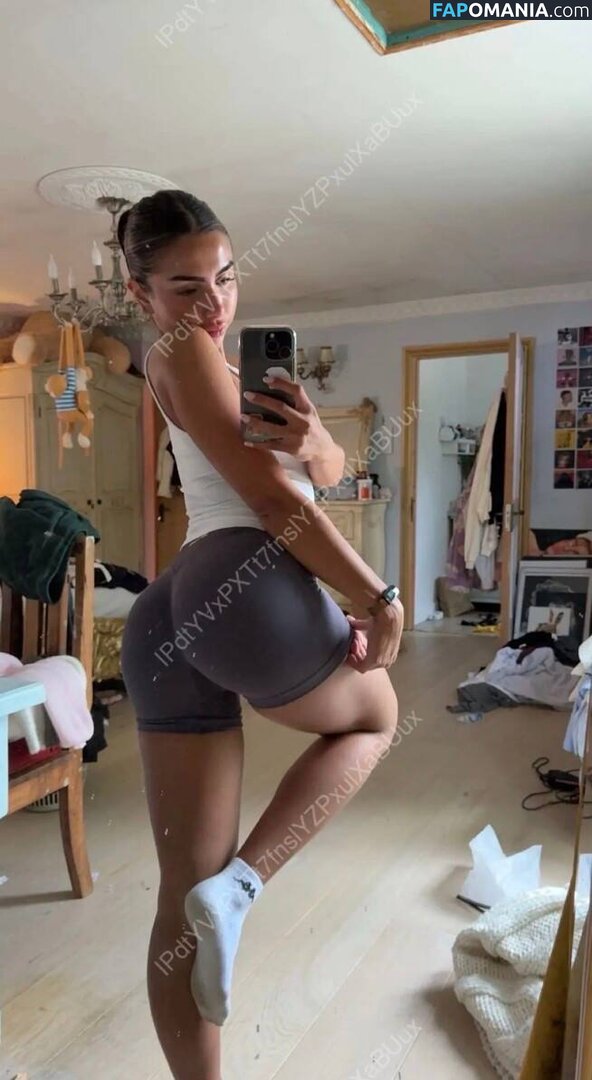 Christabellaeee / itsjadeeeee Nude OnlyFans  Leaked Photo #2