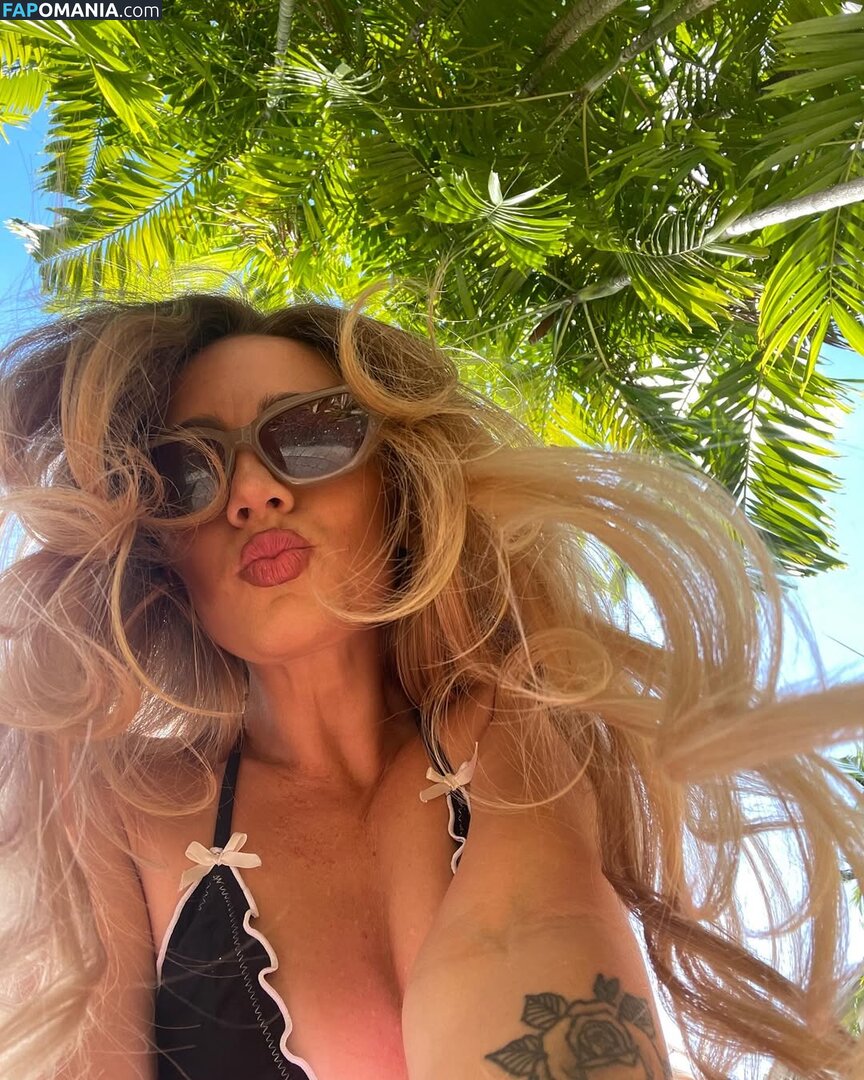 Christina Eileen / christinaeileen Nude OnlyFans  Leaked Photo #1