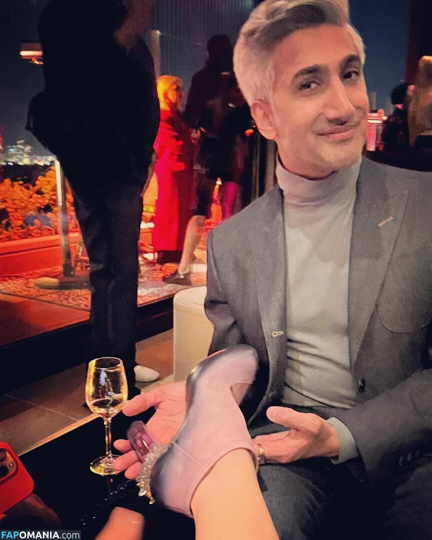 Christina Hendricks Nude Leaked Photo #15