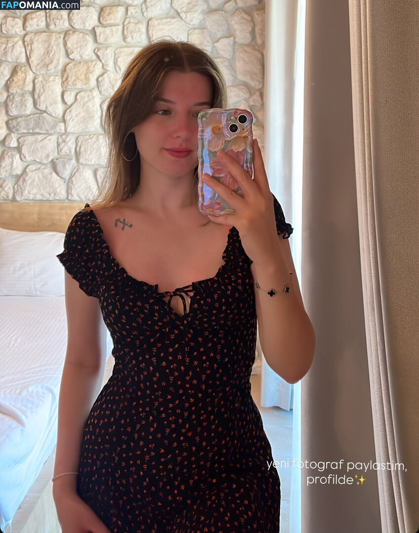 Cigdem Turk / cigdeemturk / cigdemT Nude OnlyFans  Leaked Photo #4