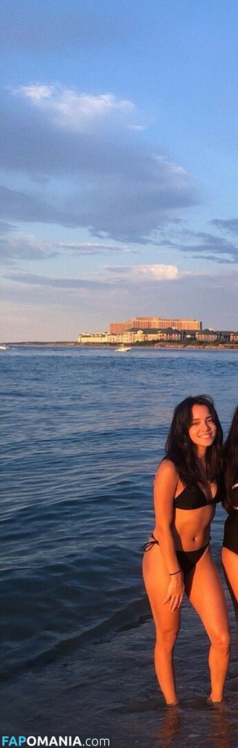 Cinna / Cinnabrit / cinnanut Nude OnlyFans  Leaked Photo #12