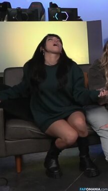 Cinna / Cinnabrit / cinnanut Nude OnlyFans  Leaked Photo #121