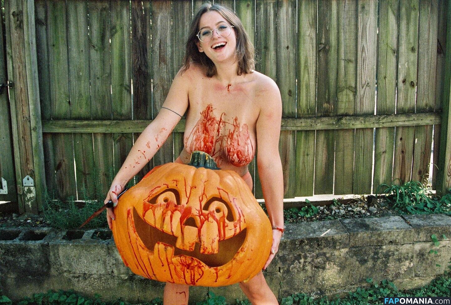 Clairewaytoheaven / saltwaterfaerie Nude OnlyFans  Leaked Photo #10
