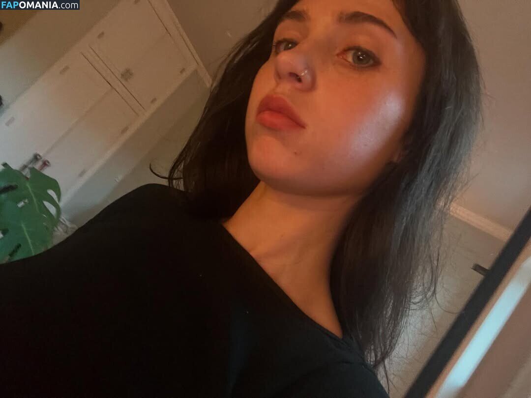 Claire Cottrill / Clairo Nude OnlyFans  Leaked Photo #78