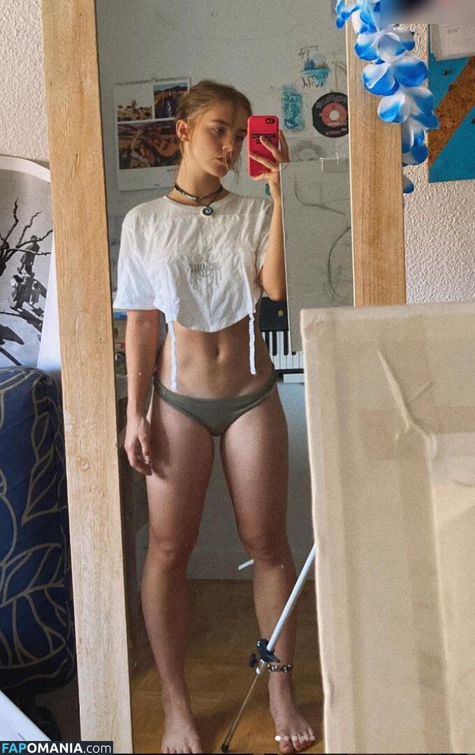 Clara Galle / claaragalle Nude OnlyFans  Leaked Photo #142