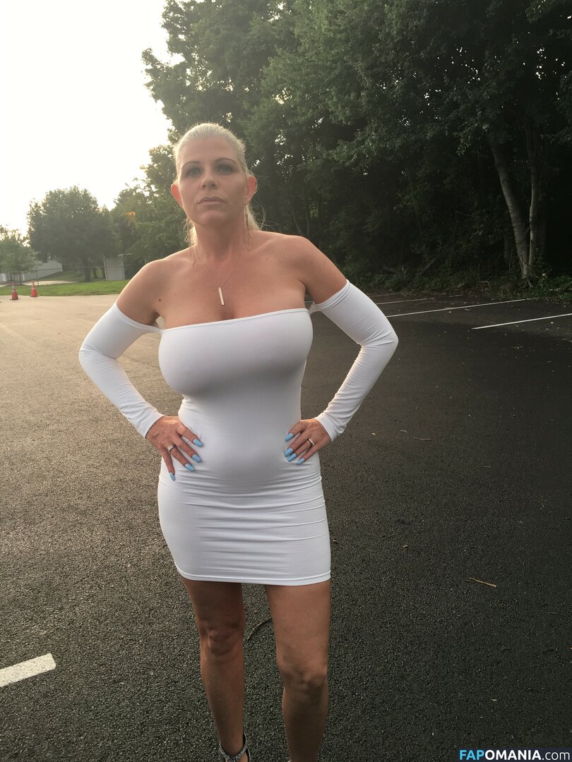 Claudette Monroe / MissMonroeXO / missmonroe Nude OnlyFans  Leaked Photo #5