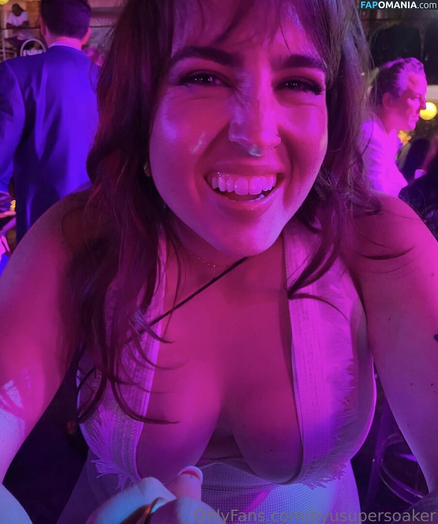 Boob Dylan / Colorado standup comedian / Coriinthehaus / byusupersoaker / cori dech Nude OnlyFans  Leaked Photo #4