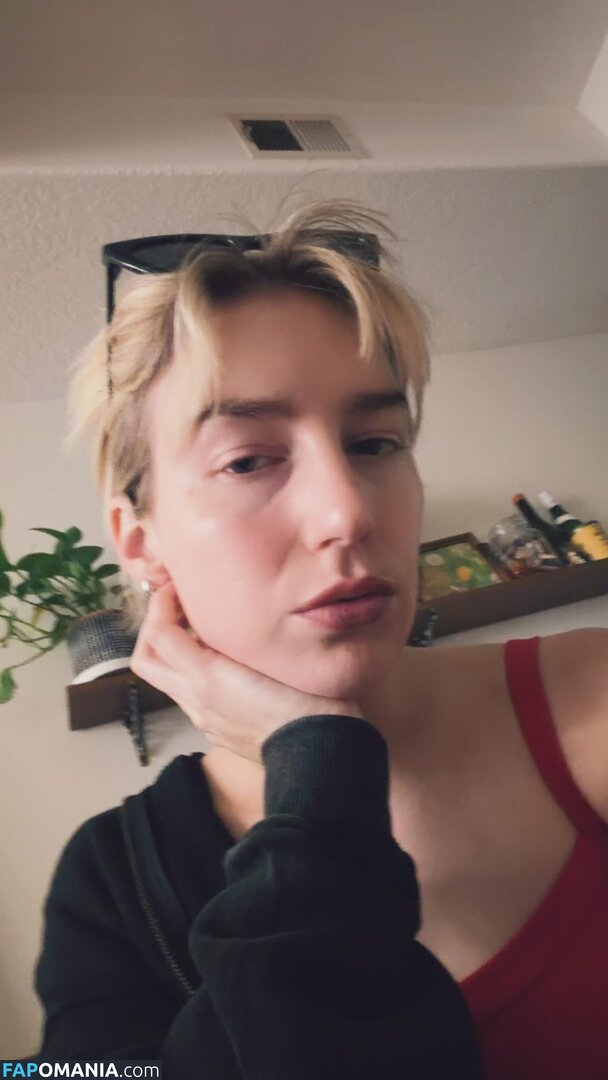Courtney Miller / co_mill / typicalvlogs Nude OnlyFans  Leaked Photo #639