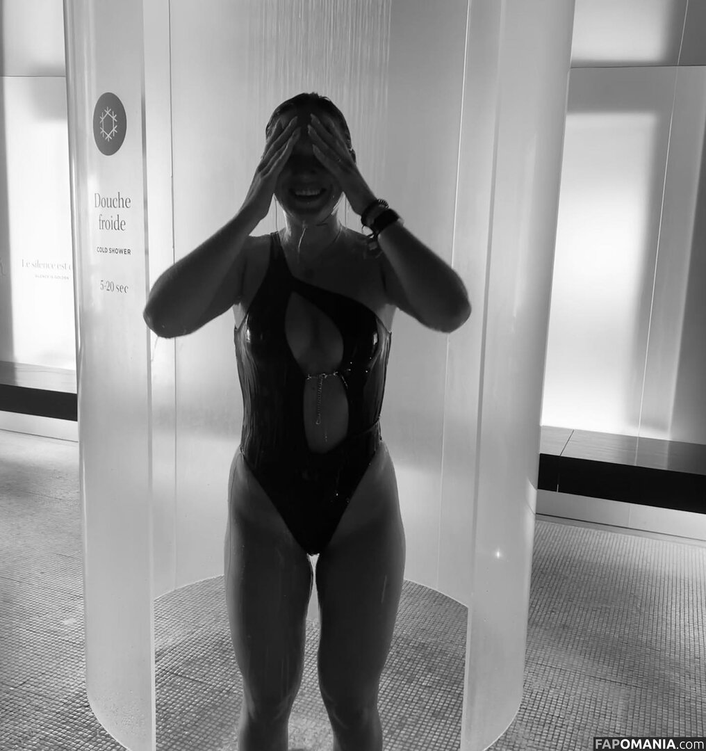 Courtney Sarault / court_sarault / courtsarault / https: Nude OnlyFans  Leaked Photo #17