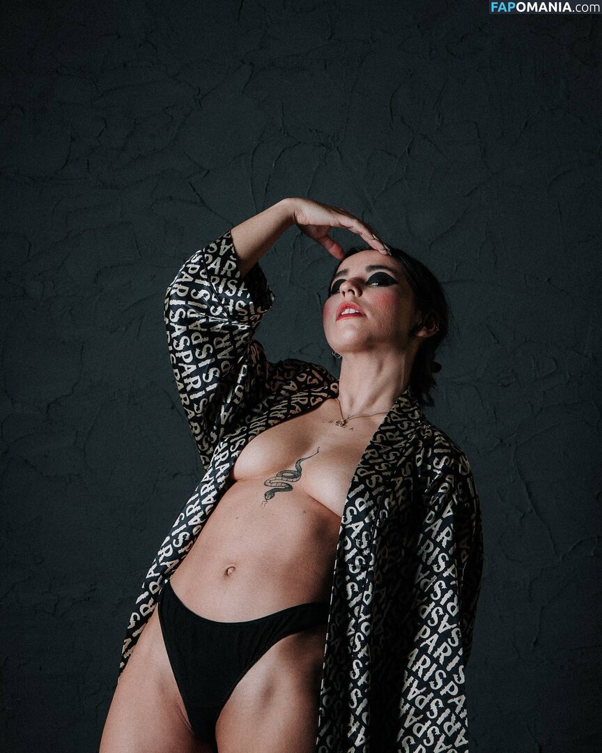 crismaia97 / maiaserena / user Nude OnlyFans  Leaked Photo #13