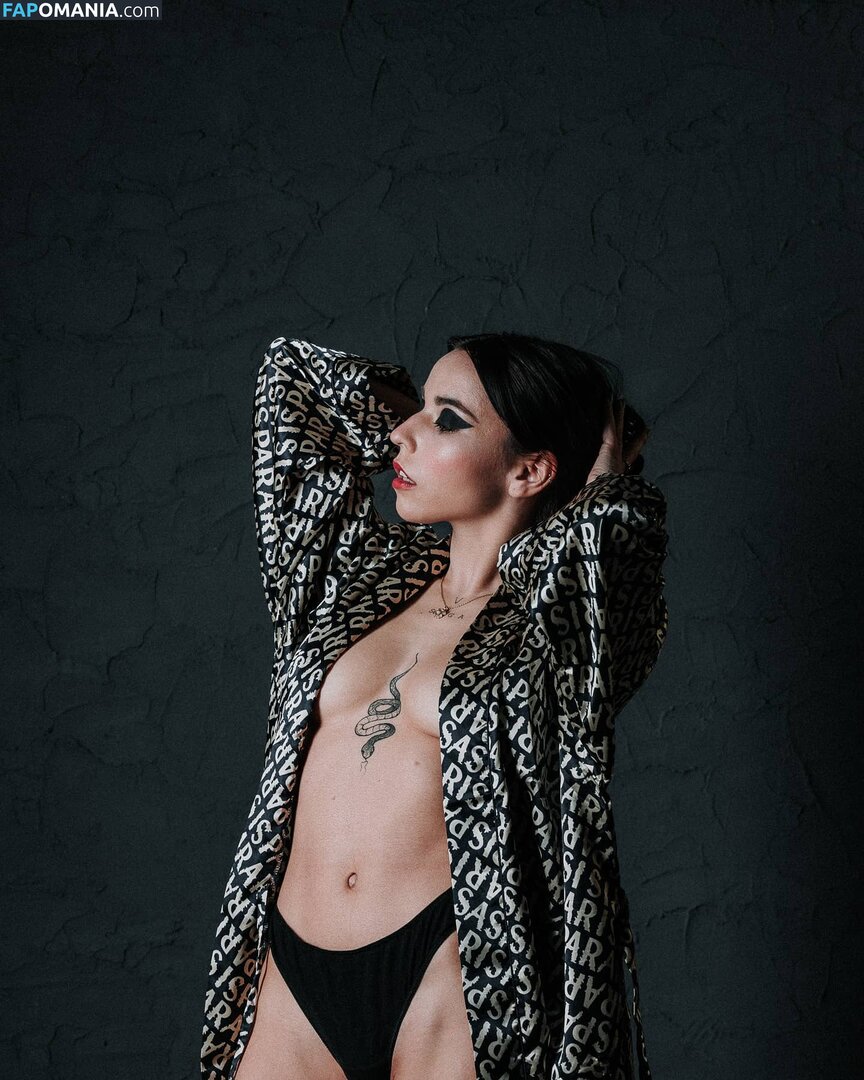 crismaia97 / maiaserena / user Nude OnlyFans  Leaked Photo #15
