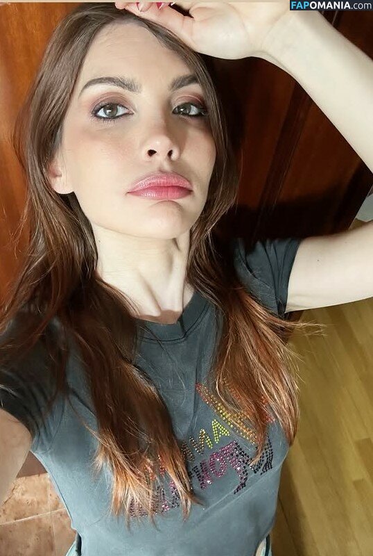 Cristinini / iamcristinini Nude OnlyFans  Leaked Photo #1