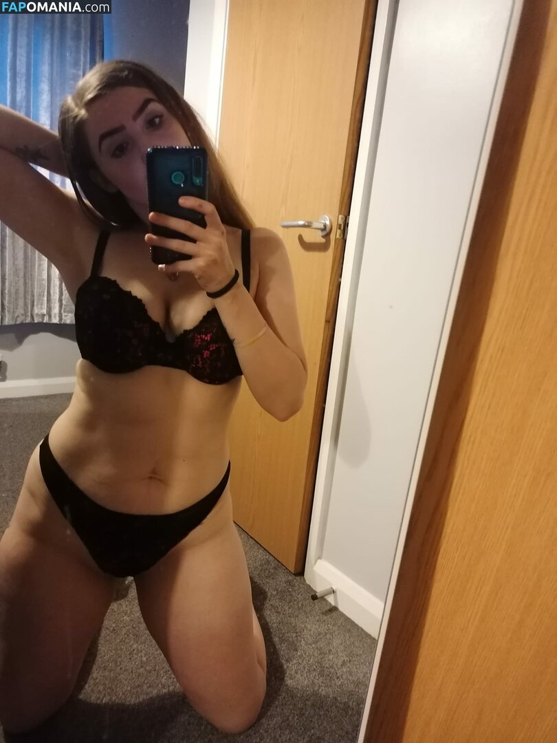 Crystal_r1992 / crystalr1992 Nude OnlyFans  Leaked Photo #19