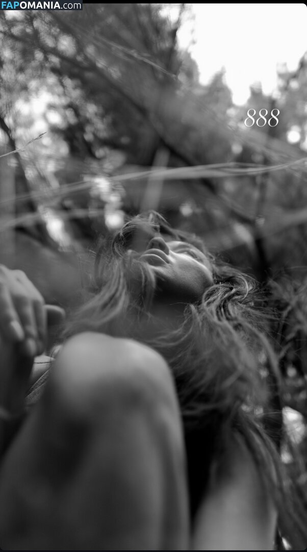 Crystal Reed / crystalmreed Nude OnlyFans  Leaked Photo #49